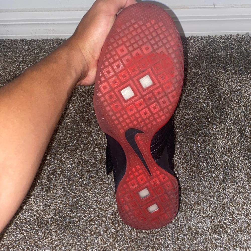 Shoes - Picture 9 of 10